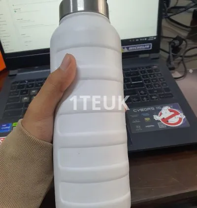 ដបទឹកដែកប្រភេទអីណុក