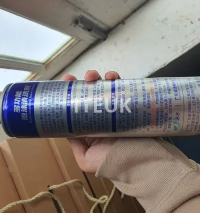 spray សម្អាតកៅអីក្នុងឡាន