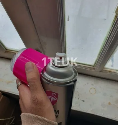 spray សម្អាតកៅអីក្នុងឡាន